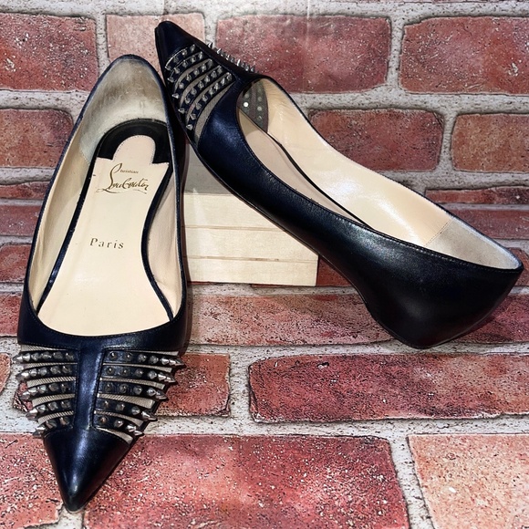 Pre-Owned Christian Louboutin Bareta Black Flats Pointed Toe Studs Size 37.5